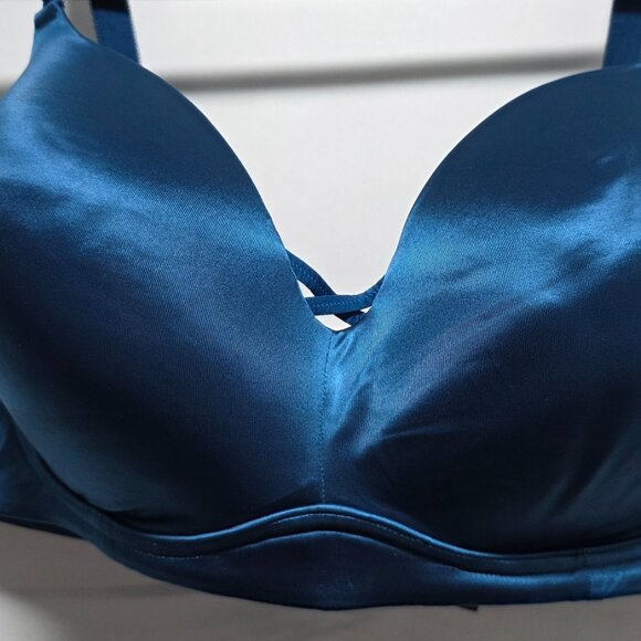 Worn Once Torrid Size 46D Wire Free Pushup Bra - Picture 3 of 4